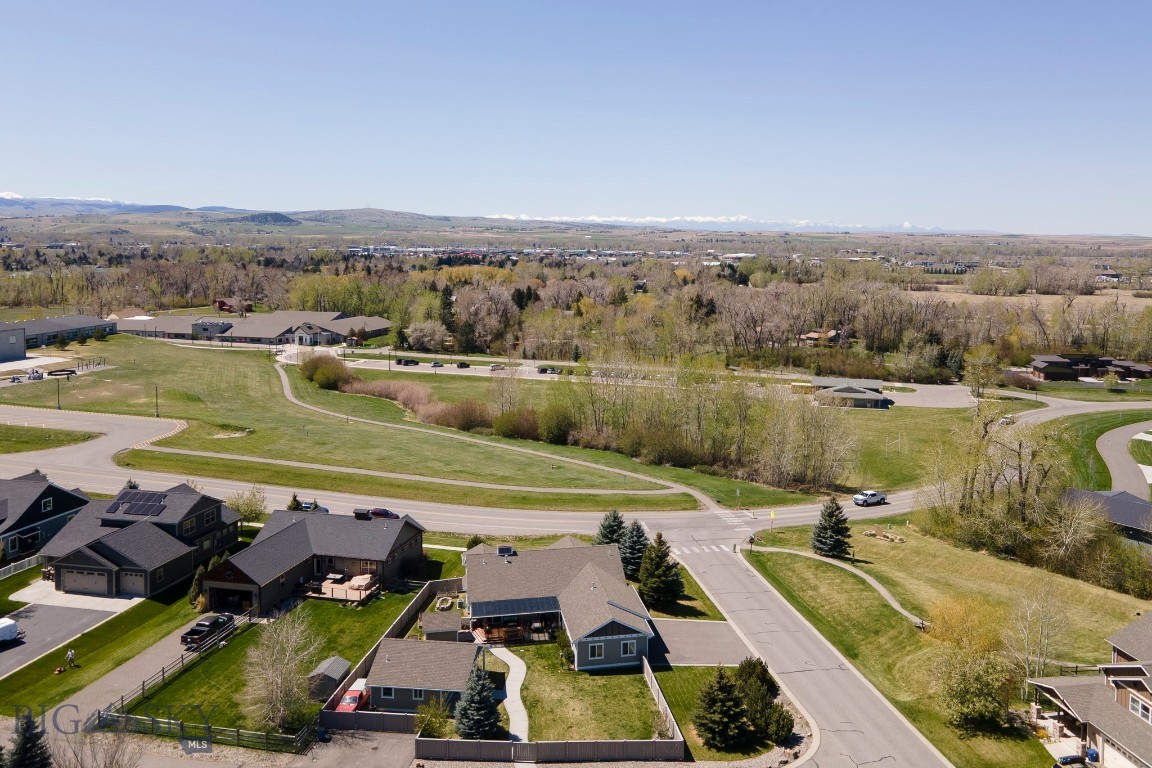 Middle Creek Parklands - Residential