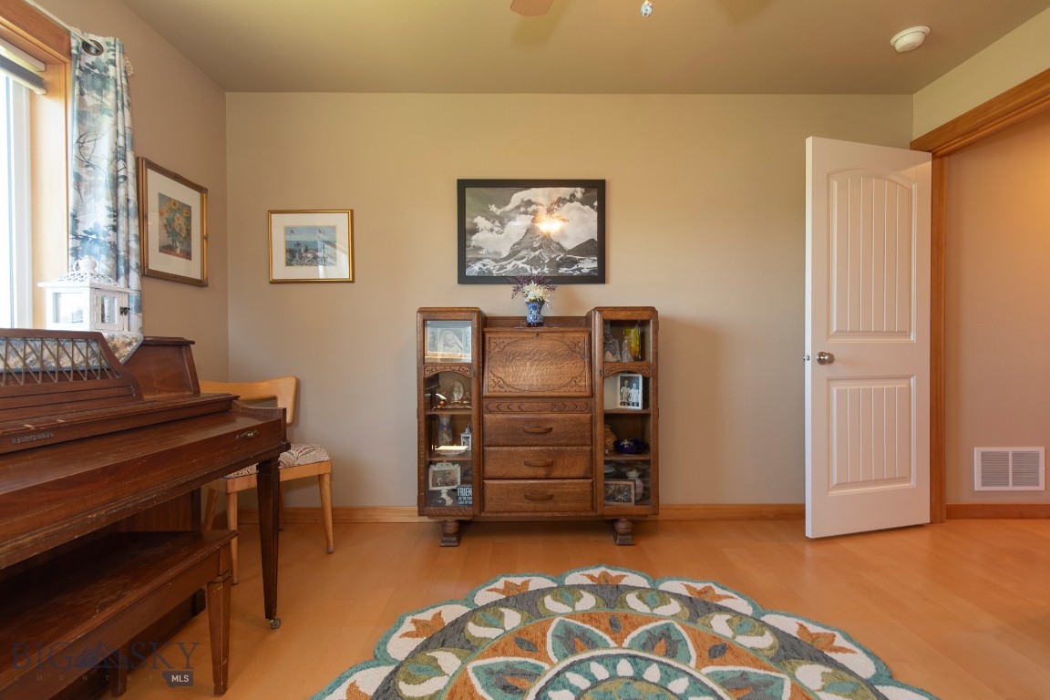 Middle Creek Parklands - Residential
