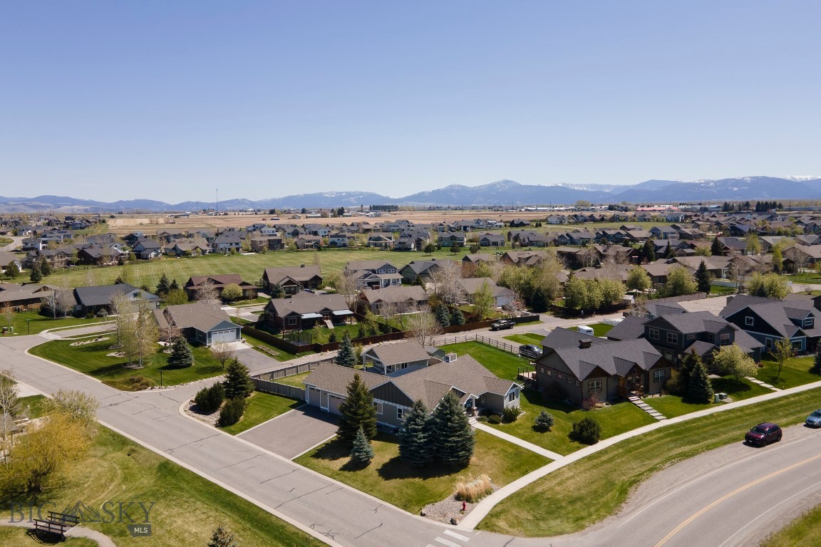 Middle Creek Parklands - Residential