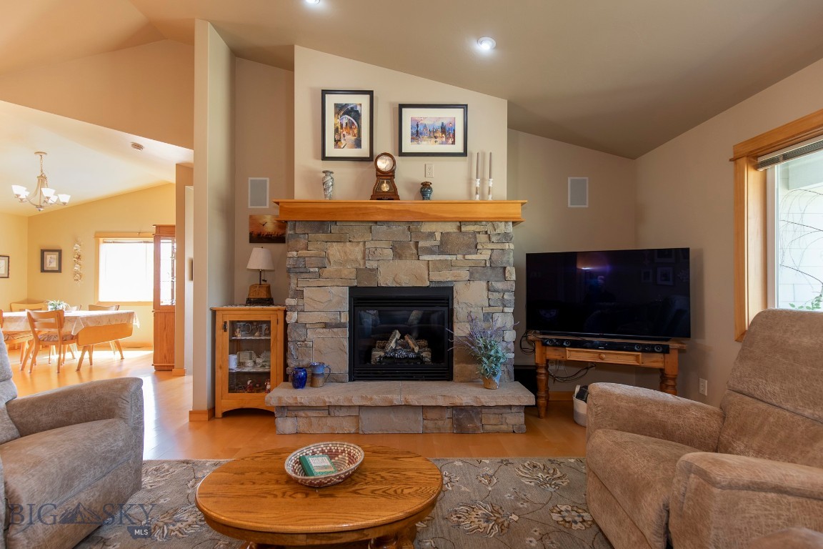 Middle Creek Parklands - Residential