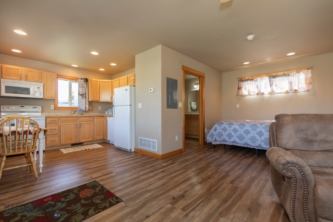 Middle Creek Parklands - Residential