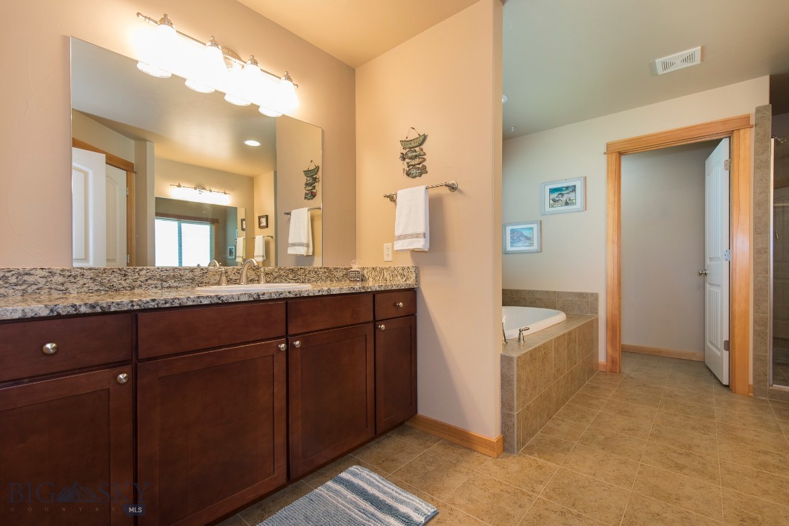 Middle Creek Parklands - Residential