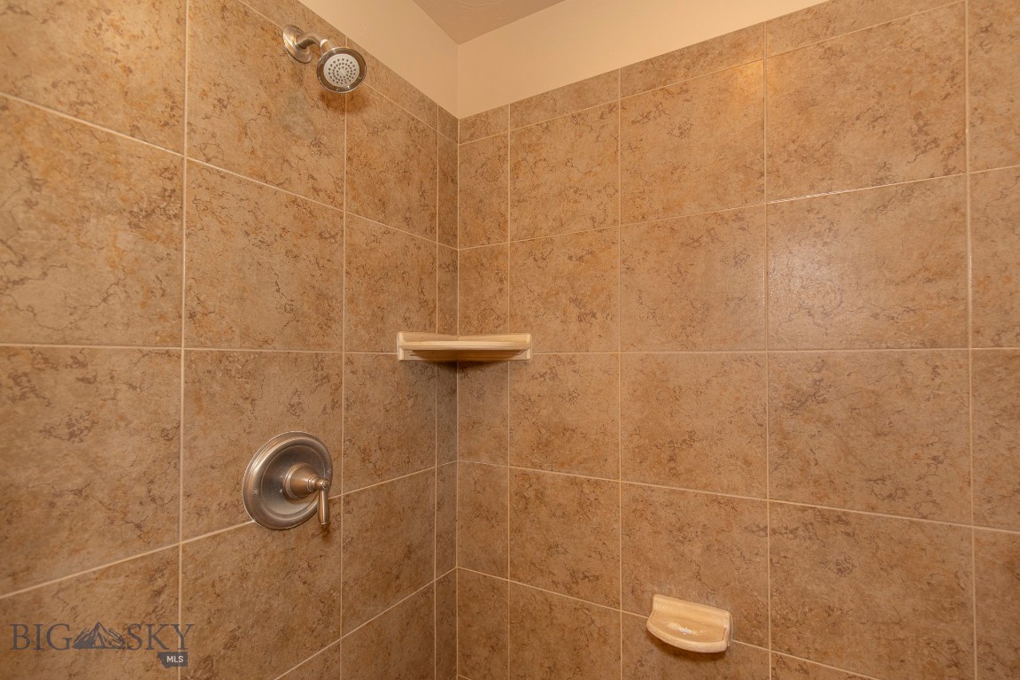 Middle Creek Parklands - Residential