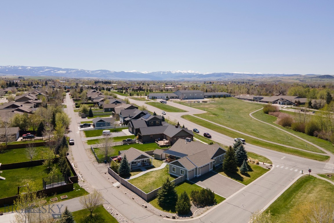 Middle Creek Parklands - Residential