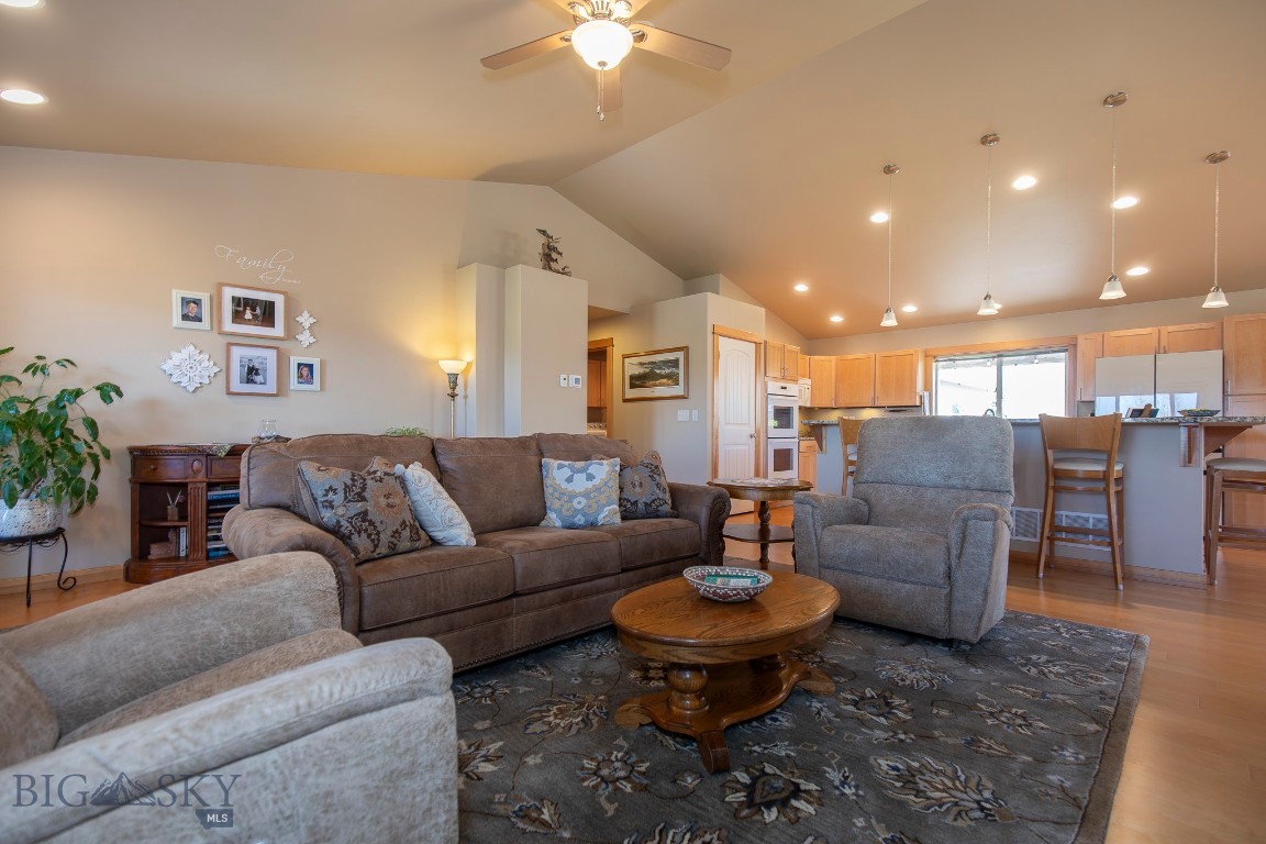 Middle Creek Parklands - Residential