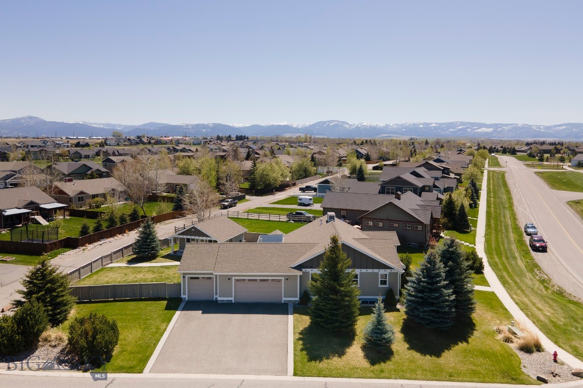 Middle Creek Parklands - Residential
