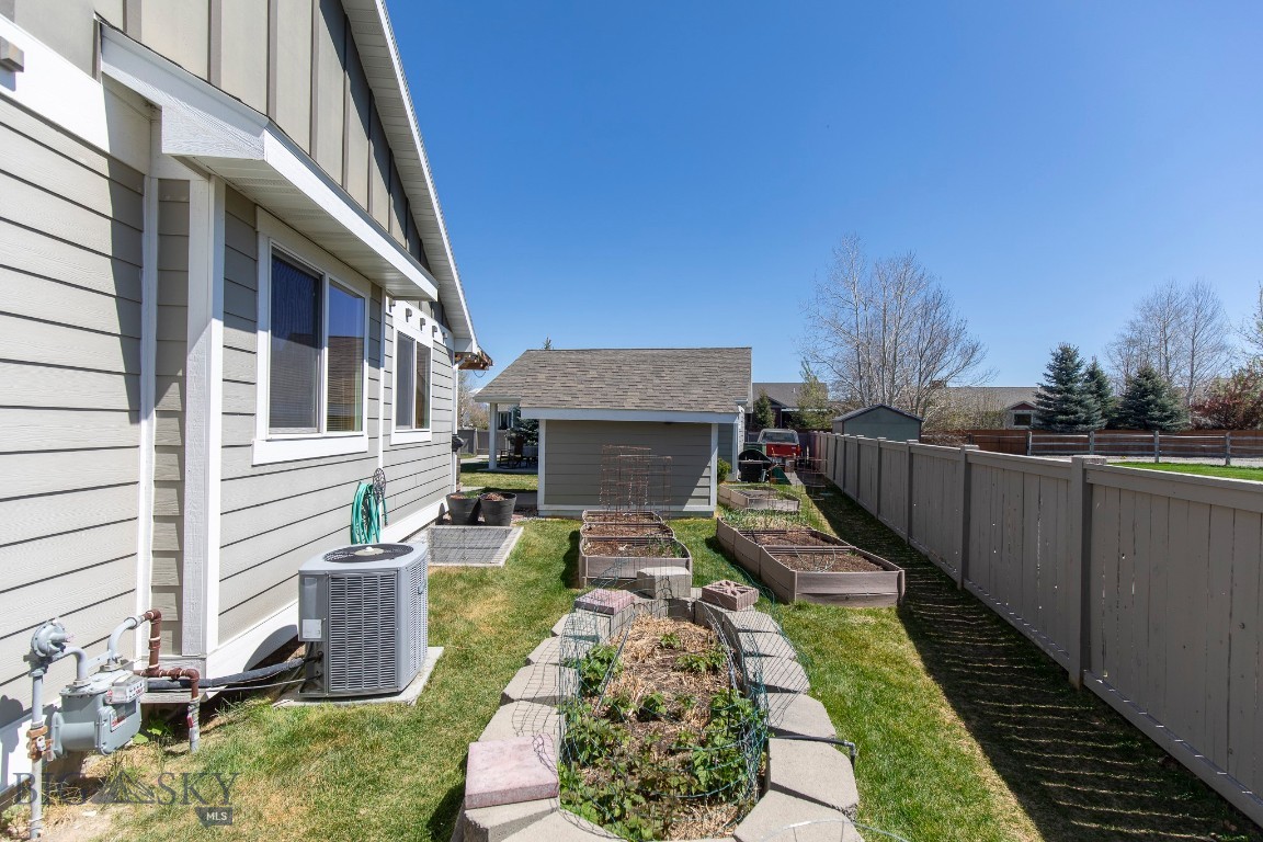Middle Creek Parklands - Residential