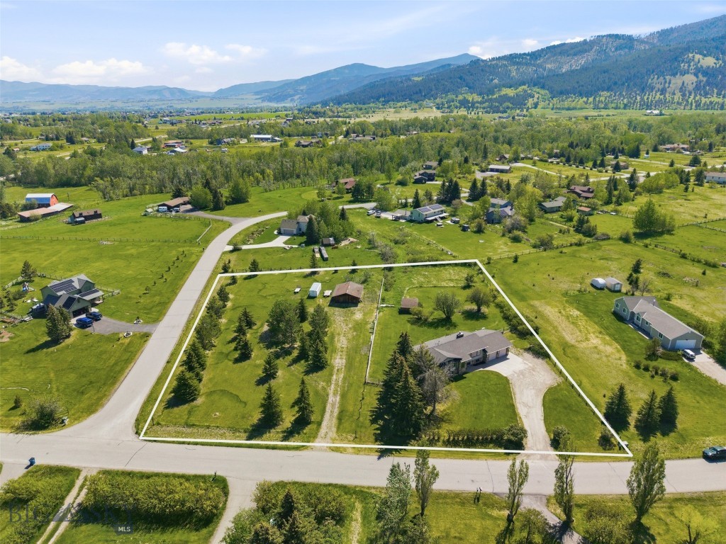 Hyalite Foothills - Residential