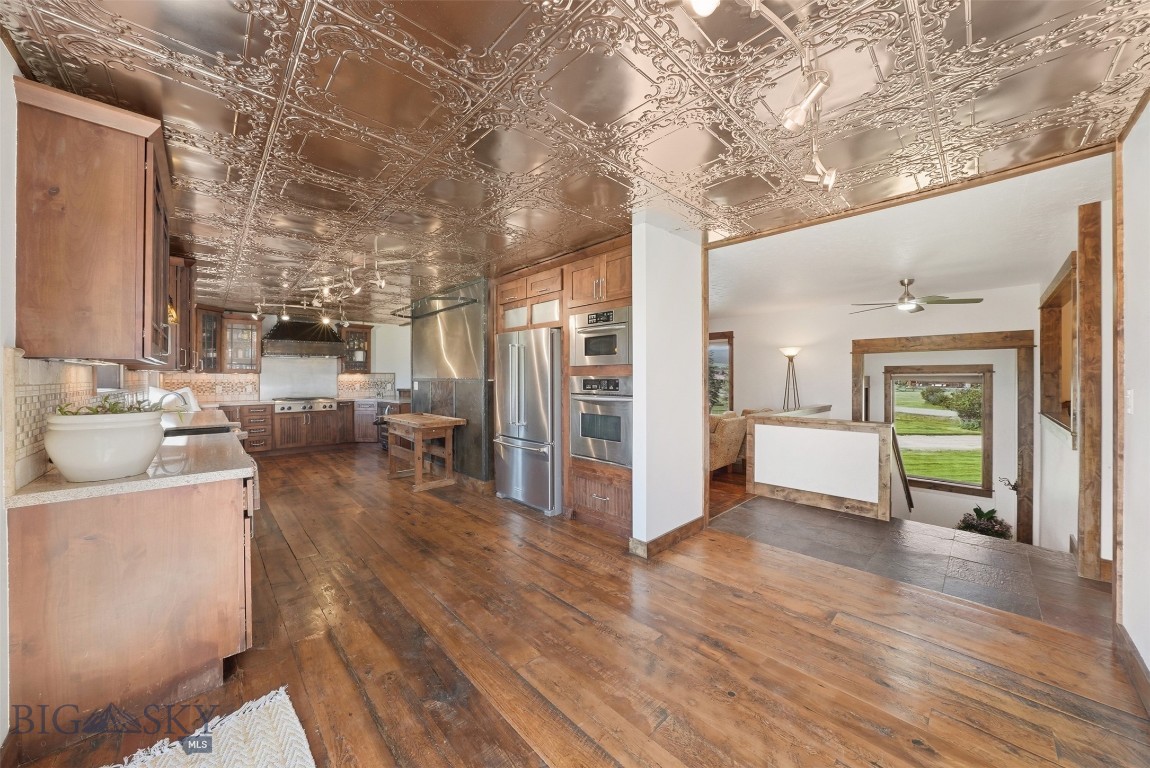 Hyalite Foothills - Residential
