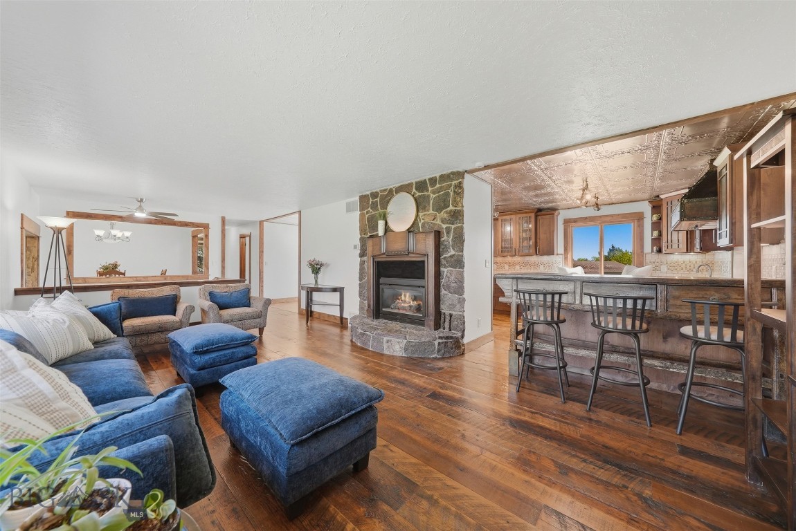 Hyalite Foothills - Residential