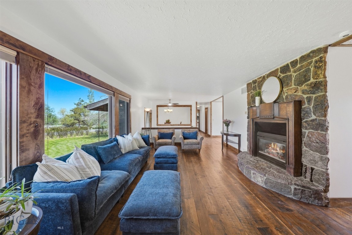 Hyalite Foothills - Residential
