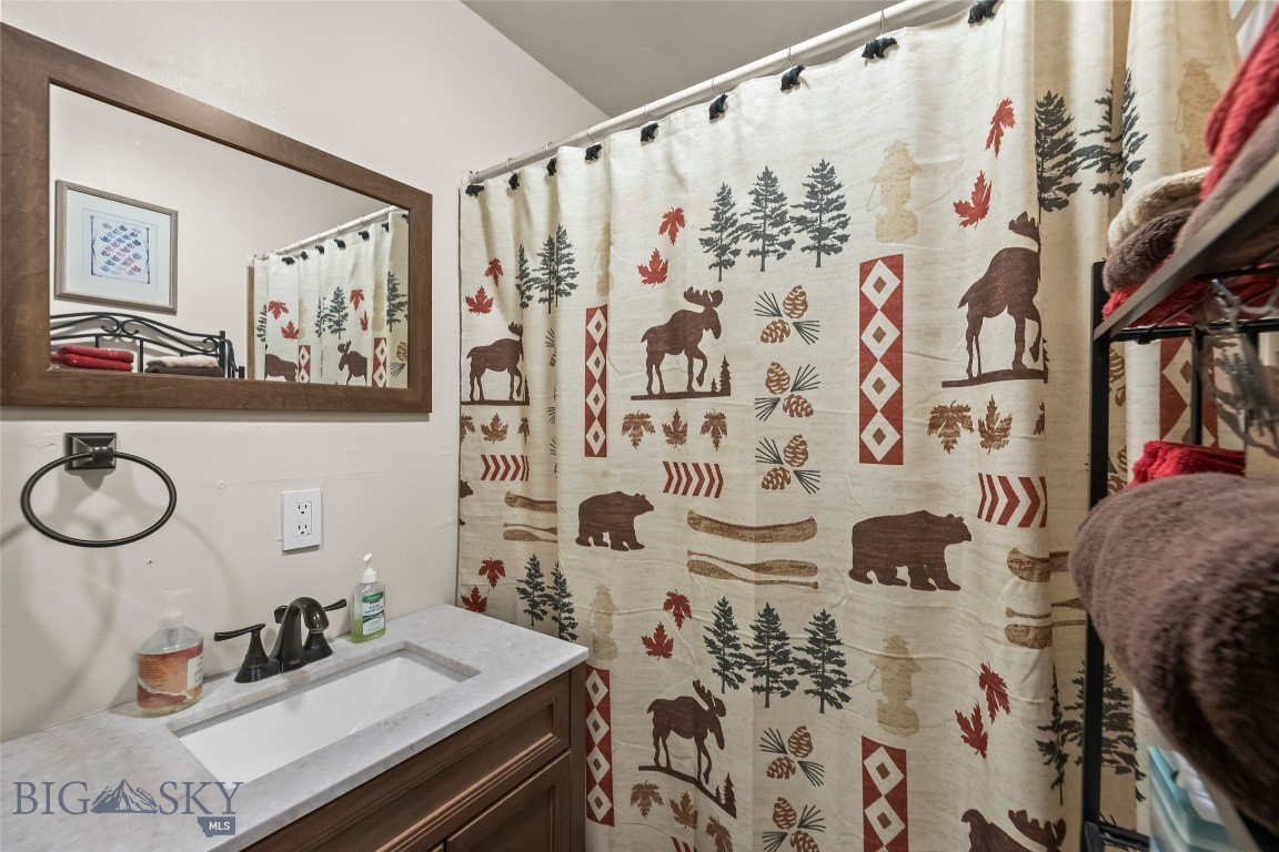 Shining Mountain Unit II - Residential