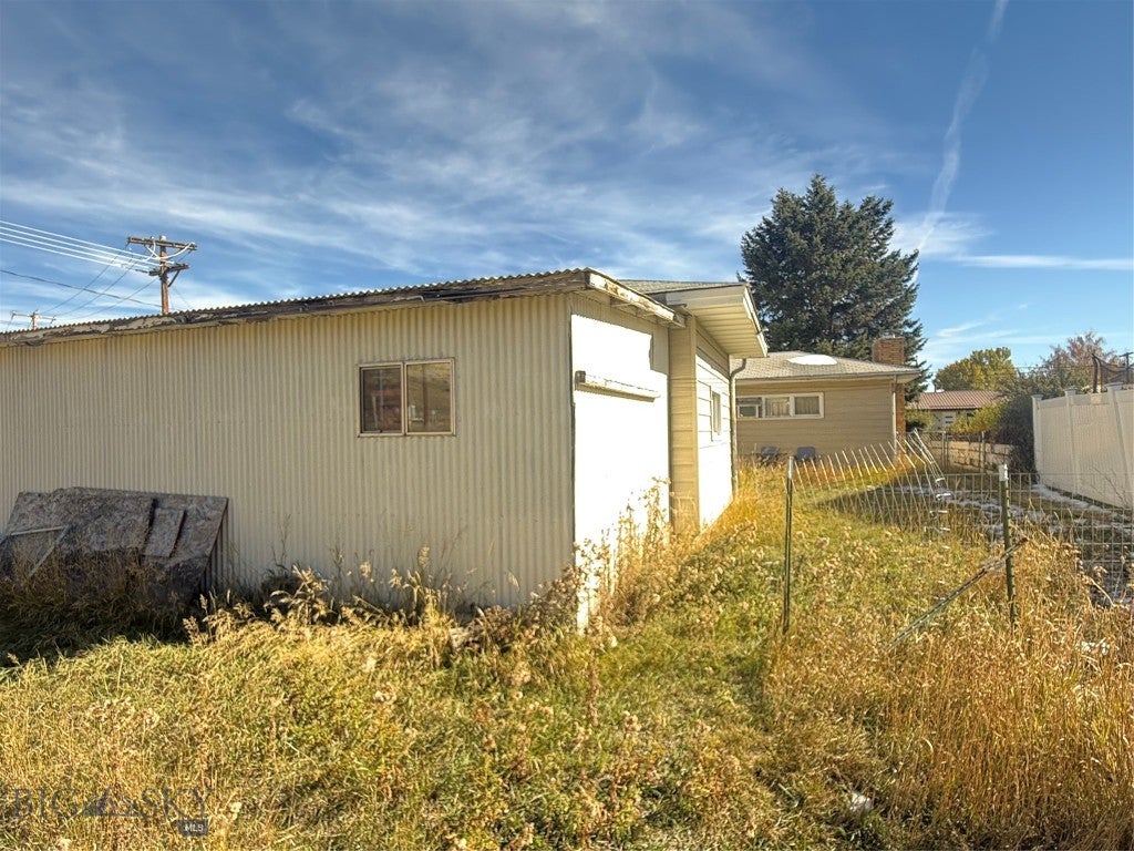 208 N Cherry Street