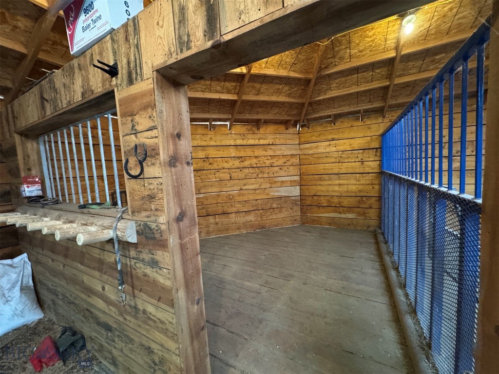 Whitetail Acre Tracts - Residential