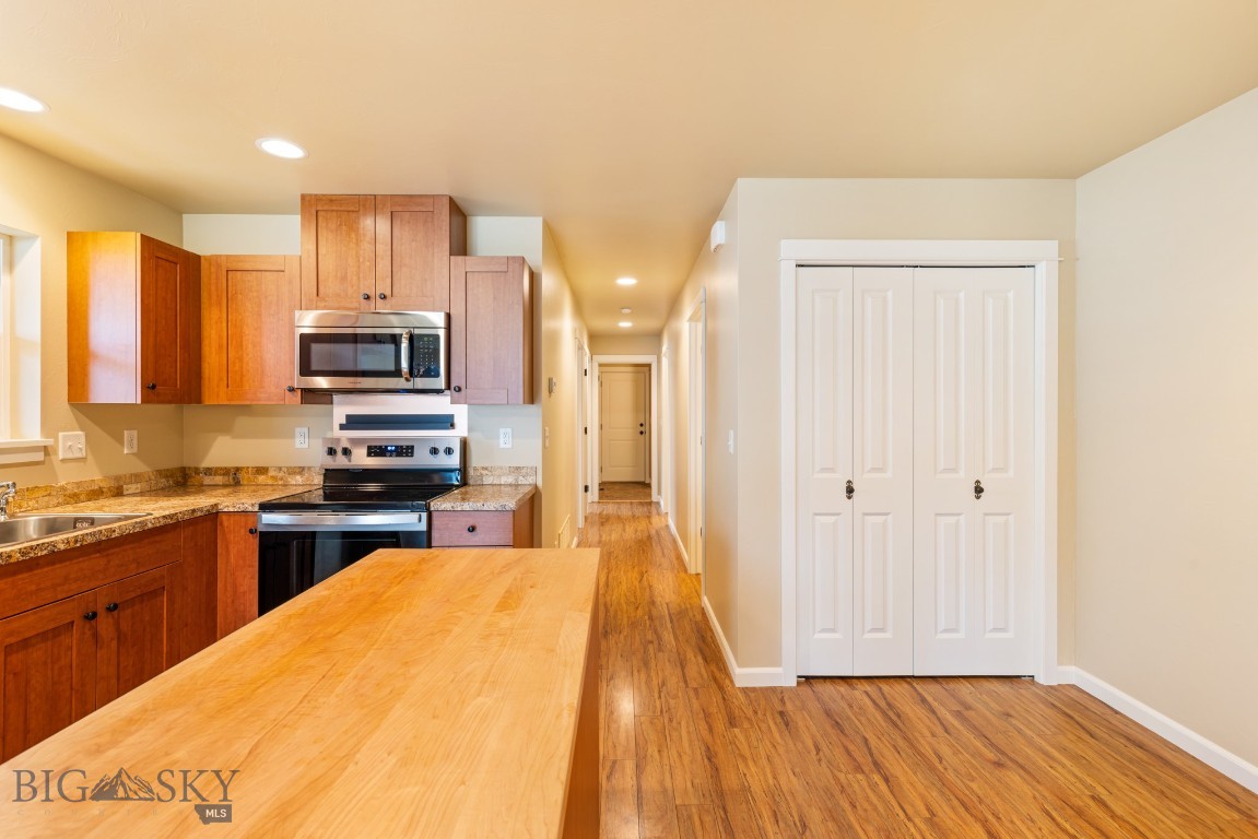 Flanders Creek - Residential