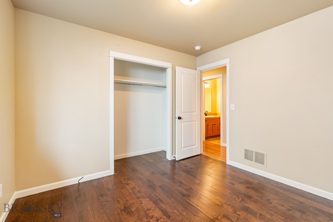 Flanders Creek - Residential