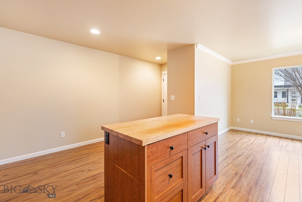 Flanders Creek - Residential