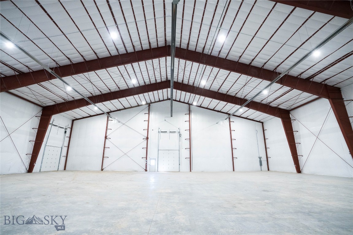 Shining Mountain Airpark - Commercial Sale