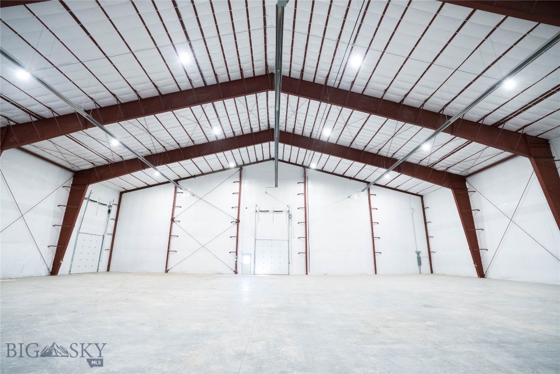 Shining Mountain Airpark - Commercial Sale