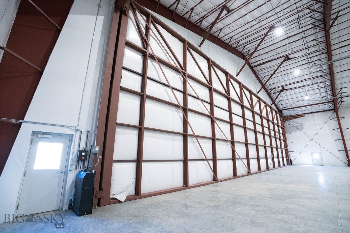 Shining Mountain Airpark - Commercial Sale