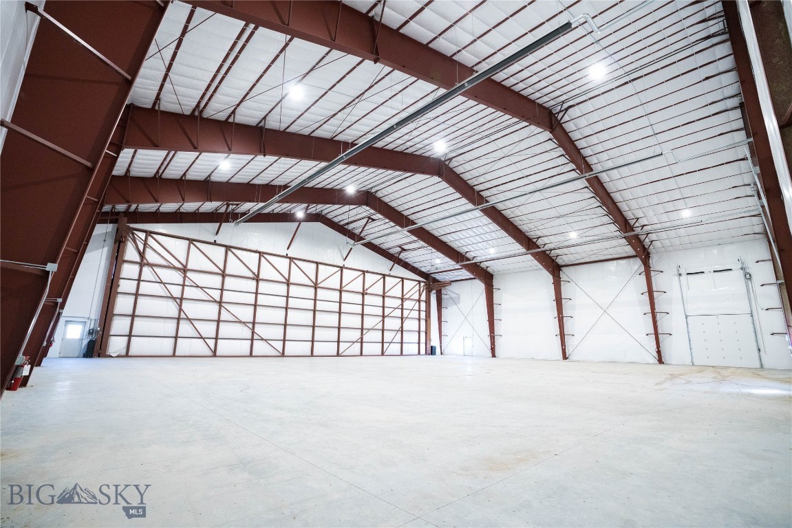 Shining Mountain Airpark - Commercial Sale