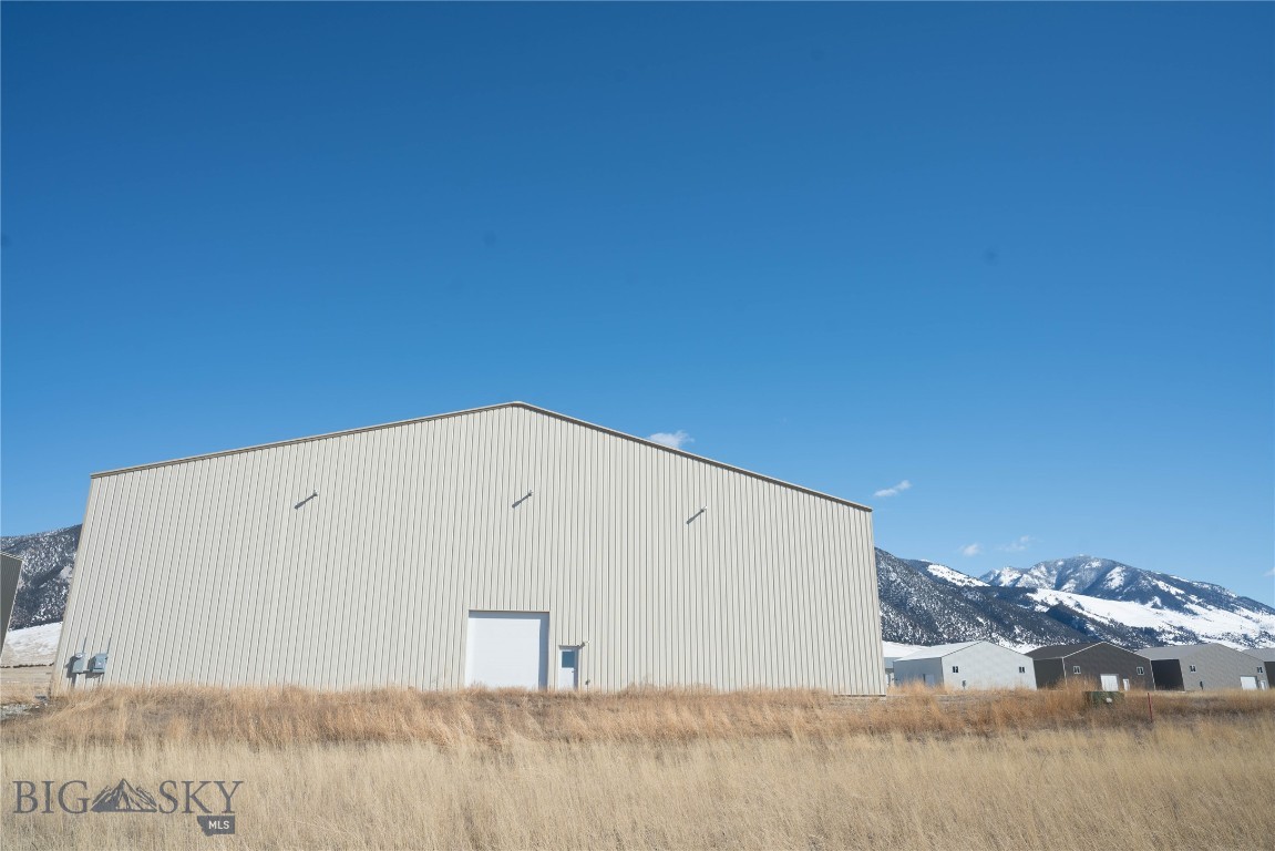 Shining Mountain Airpark - Commercial Sale