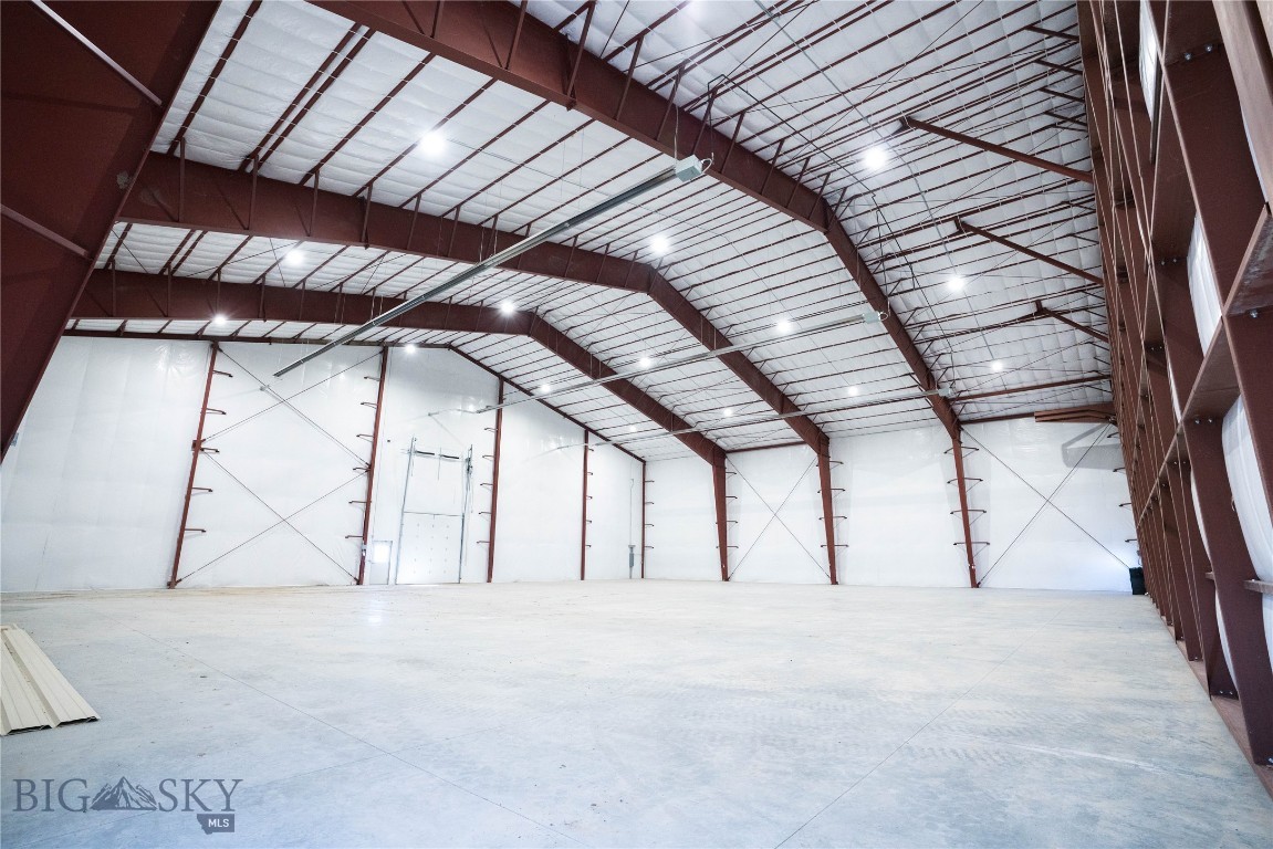 Shining Mountain Airpark - Commercial Sale
