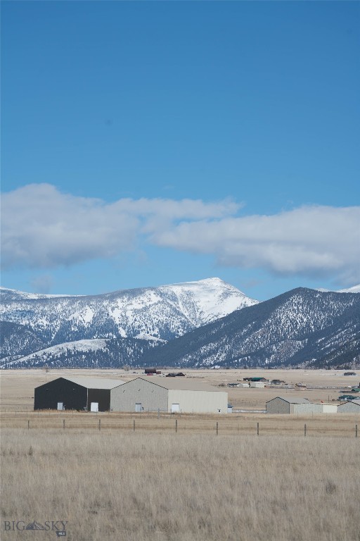 Shining Mountain Airpark - Commercial Sale