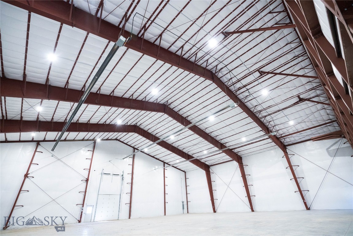 Shining Mountain Airpark - Commercial Sale
