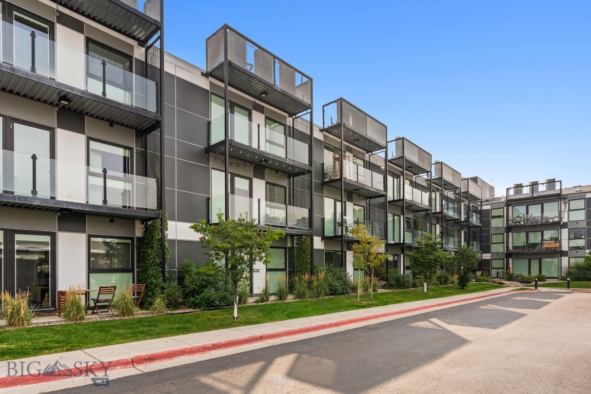 Bozeman, Montana 59718, United States, 1 Bedroom Bedrooms, ,1 BathroomBathrooms,Residential,Pending,206176