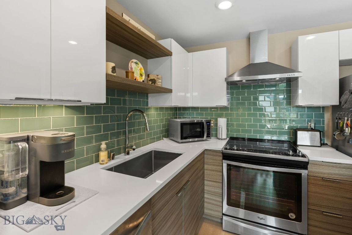 Bozeman, Montana 59718, United States, 1 Bedroom Bedrooms, ,1 BathroomBathrooms,Residential,Pending,206176