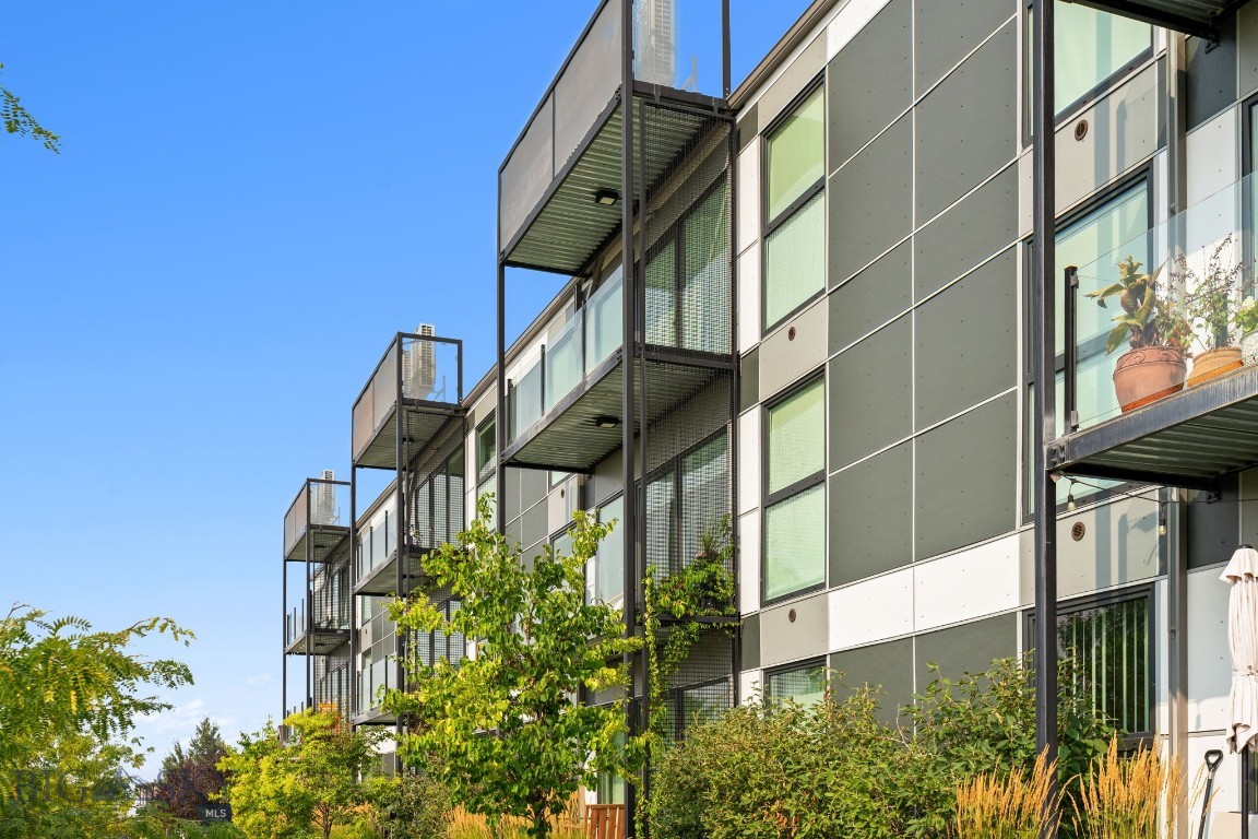 Bozeman, Montana 59718, United States, 1 Bedroom Bedrooms, ,1 BathroomBathrooms,Residential,Pending,206176