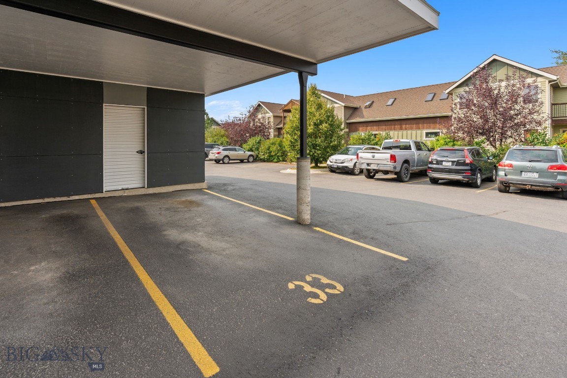 Bozeman, Montana 59718, United States, 1 Bedroom Bedrooms, ,1 BathroomBathrooms,Residential,Pending,206176