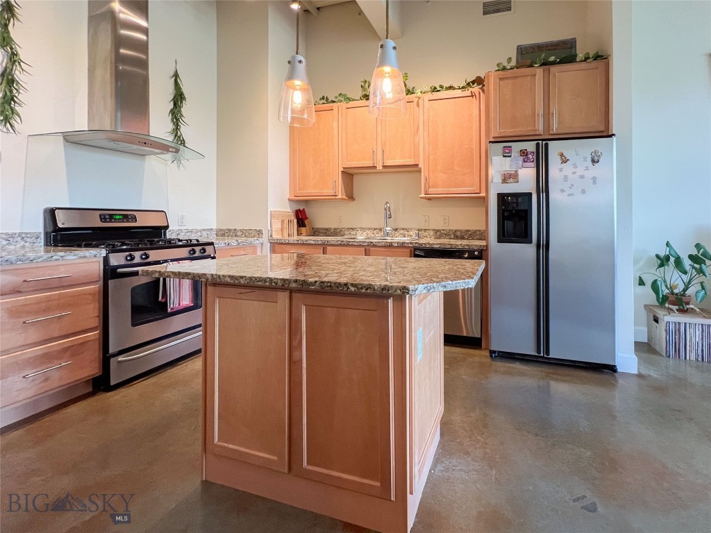 140 Village Crossing Way 1J
