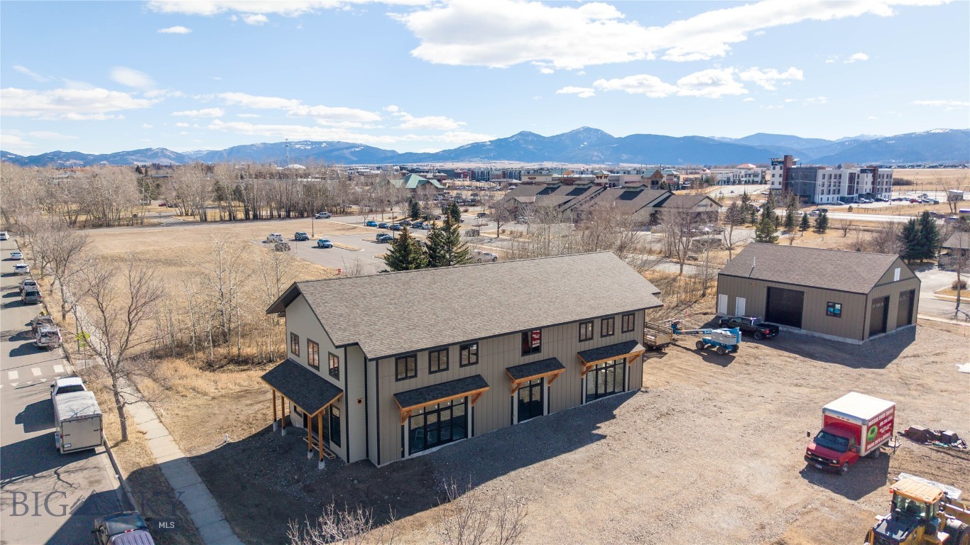 Parkway Plaza - Commercial Lease