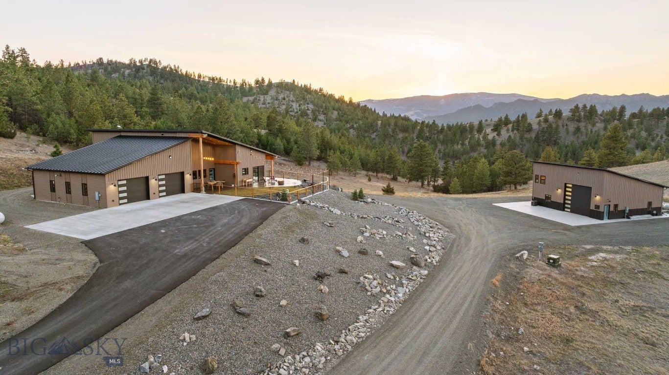 4915 W US Highway 12