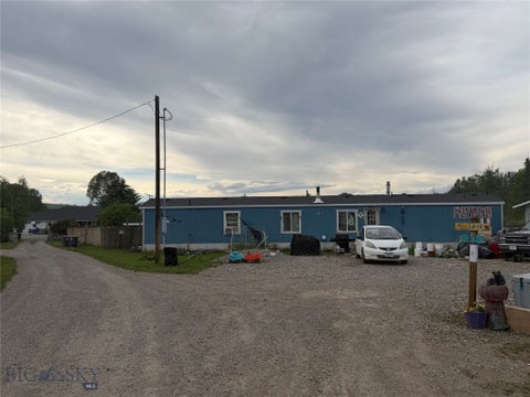Photo of 354 Ole Depot Rd, Gallatin Gateway, MT 59730 (MLS # 412029)