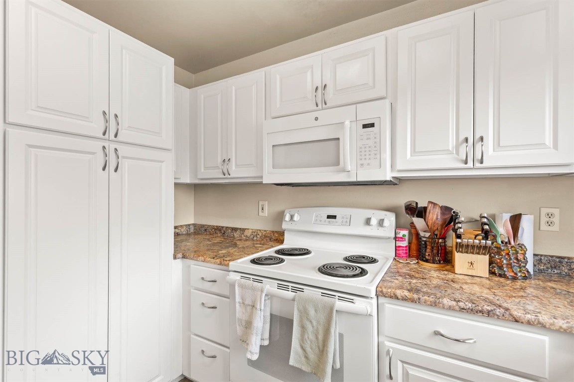 Hawks Ridge Condo - Residential