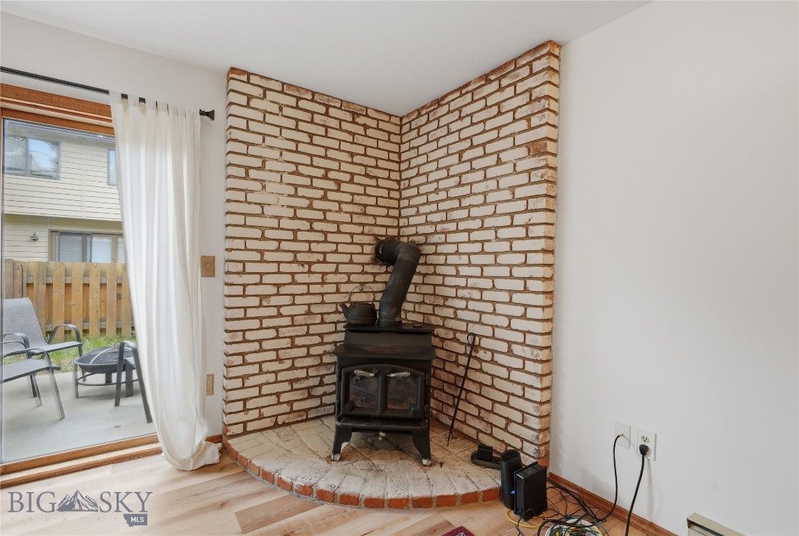 Cedarwinds Condo - Residential