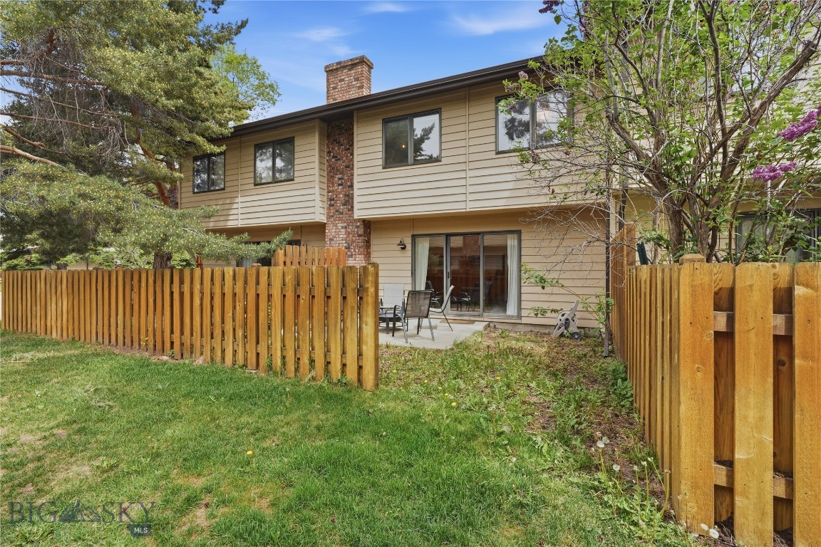 Cedarwinds Condo - Residential