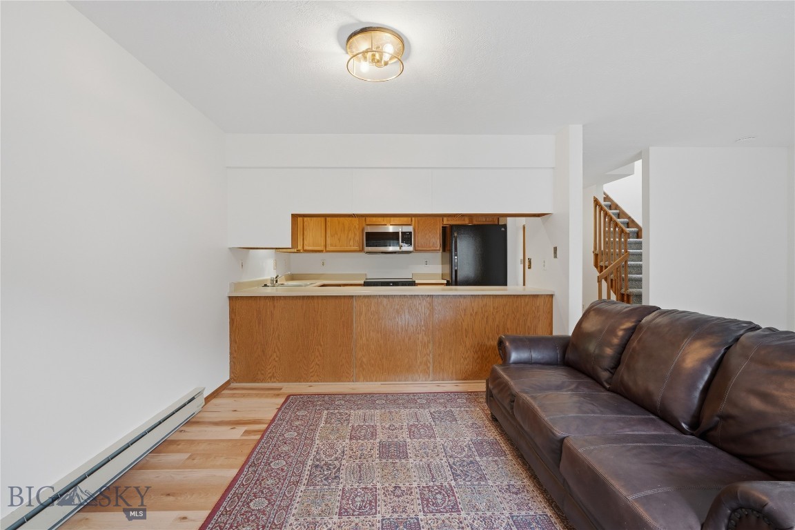 Cedarwinds Condo - Residential