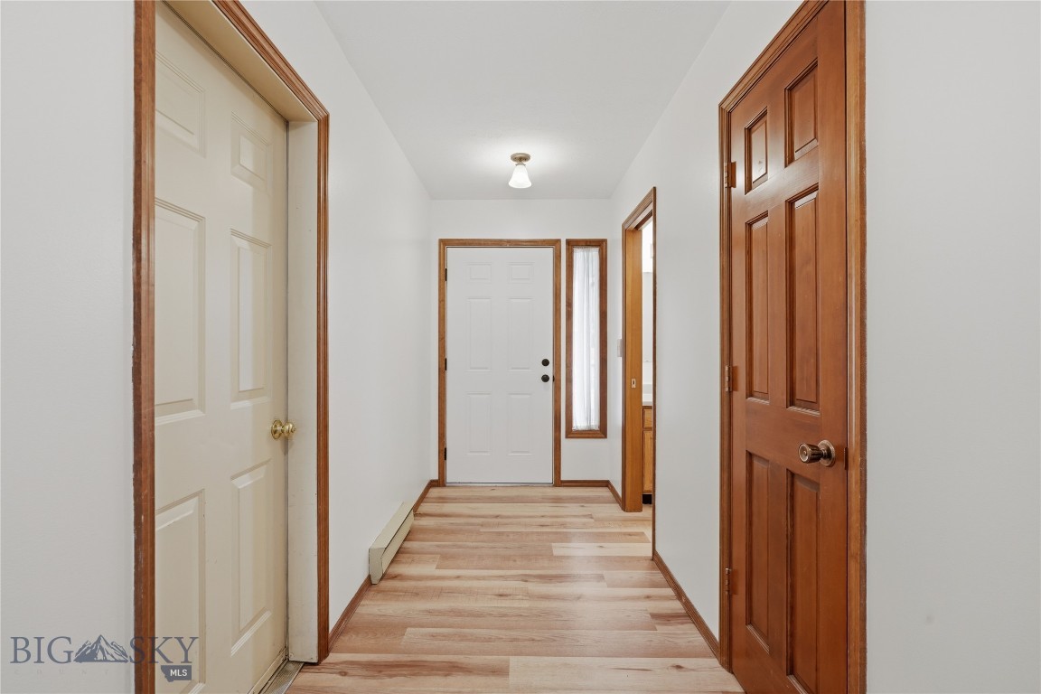 Cedarwinds Condo - Residential