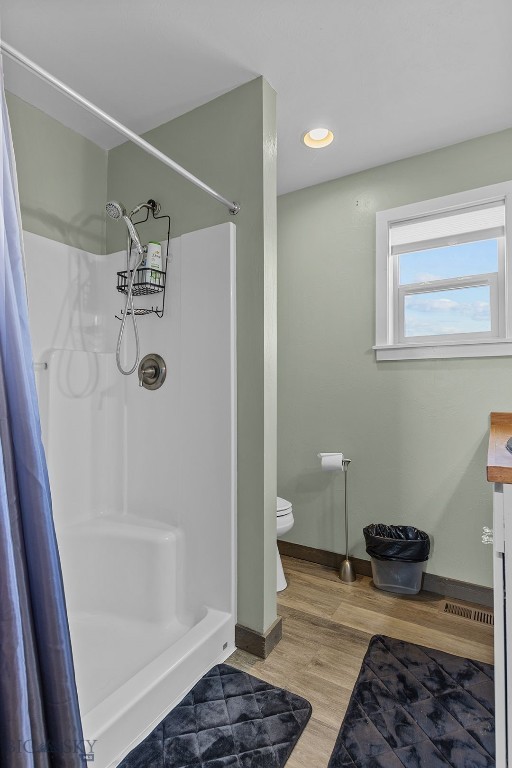 Ennis, Montana 59729, United States, 2 Bedrooms Bedrooms, ,1 BathroomBathrooms,Residential,Active,114338