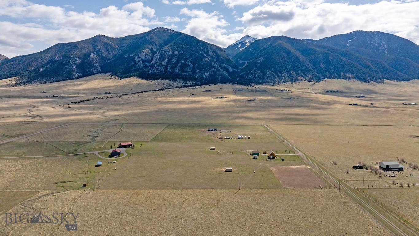 Ennis, Montana 59729, United States, 2 Bedrooms Bedrooms, ,1 BathroomBathrooms,Residential,Active,114338