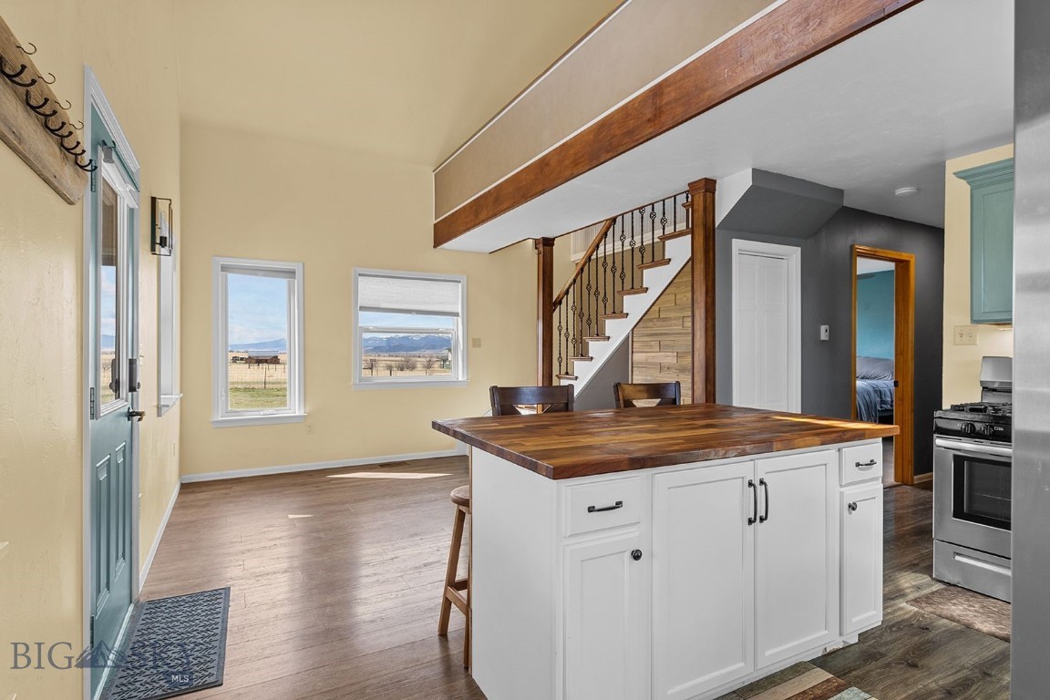 Ennis, Montana 59729, United States, 2 Bedrooms Bedrooms, ,1 BathroomBathrooms,Residential,Active,114338