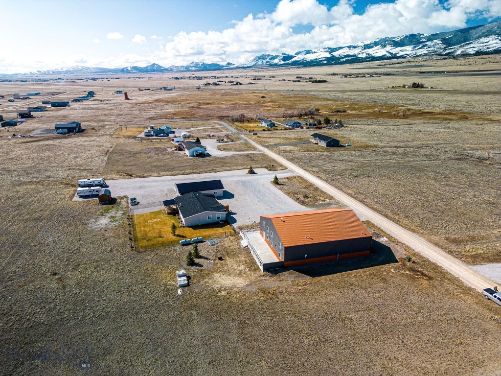 Silo Acres - Residential