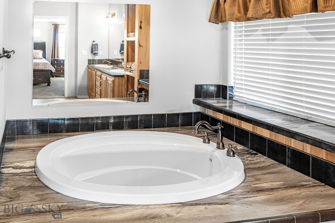 Silo Acres - Residential