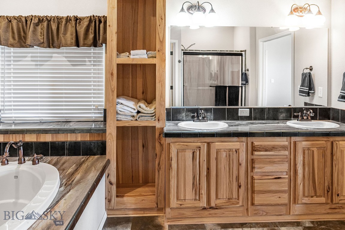 Silo Acres - Residential