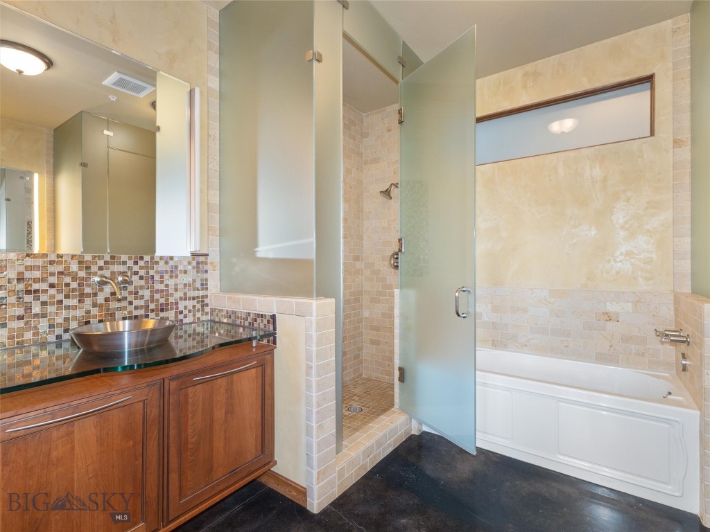 Bozeman, Montana 59715, United States, 2 Bedrooms Bedrooms, ,2 BathroomsBathrooms,Residential,Active,176327