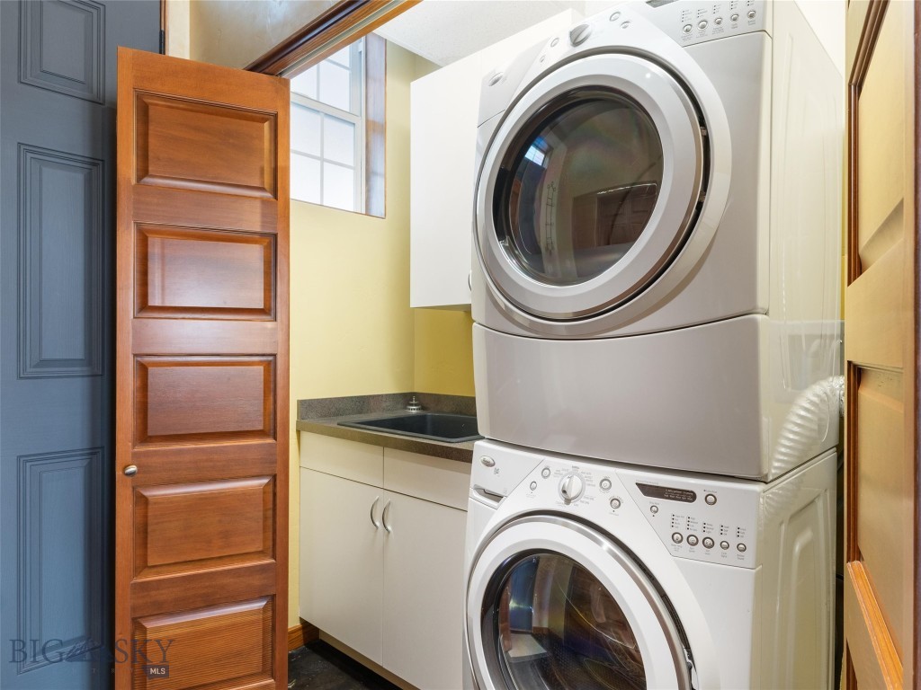 Bozeman, Montana 59715, United States, 2 Bedrooms Bedrooms, ,2 BathroomsBathrooms,Residential,Active,176327